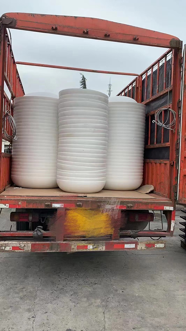 圓形玻璃鋼花盆 圓形玻璃鋼花盆(pén)