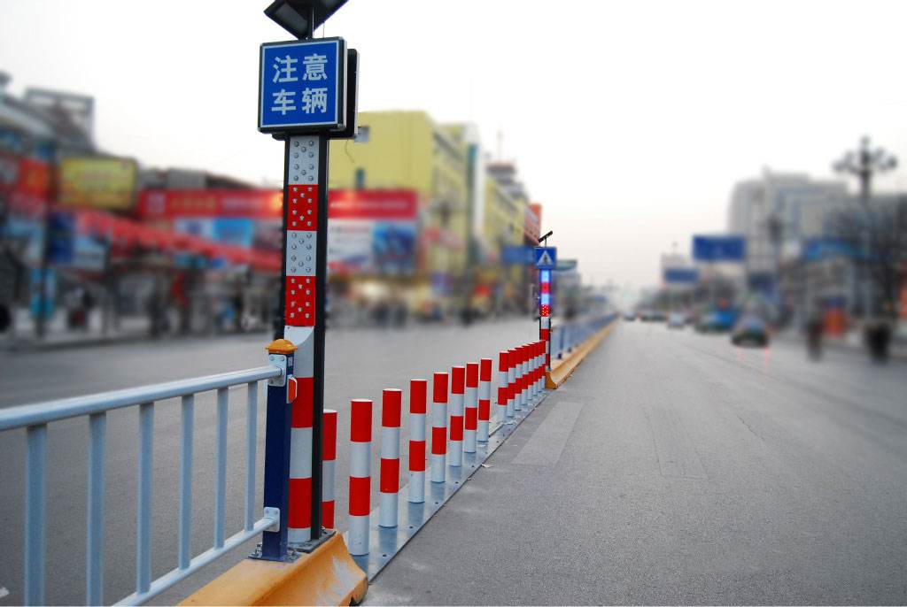 道路（lù）安全警示柱